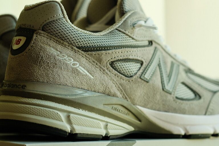 Tips for Choosing Comfortable Shoes for Everyday Walking